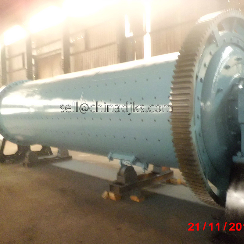 25t / H-Kohlen-Ball-Mühlmaschine 500 Kilowatt für reibende Anlage des festen Brennstoffs
